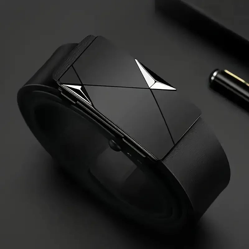 Stylish Men&#39;s Leather Belt