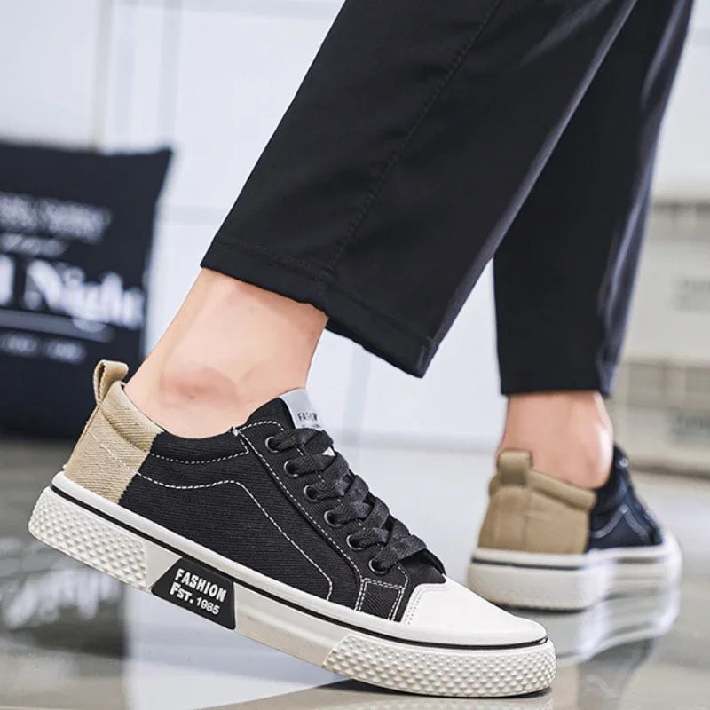 Sneakers shoe