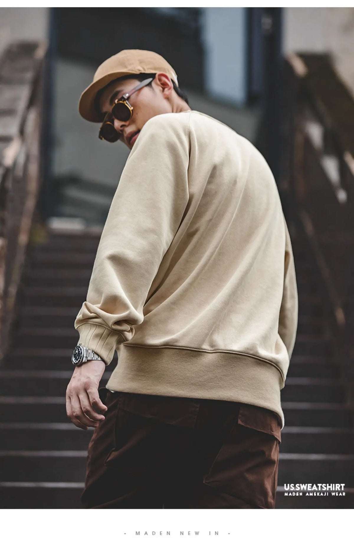 Minimalist Comfort – Men&#39;s Oversized Streetwear Sweatshirt