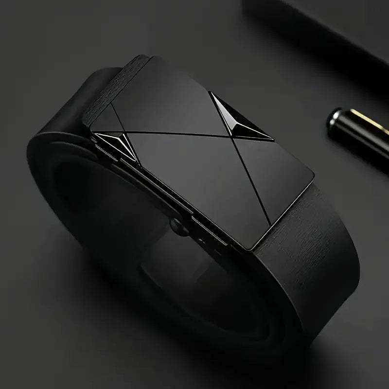 Stylish Men&#39;s Leather Belt
