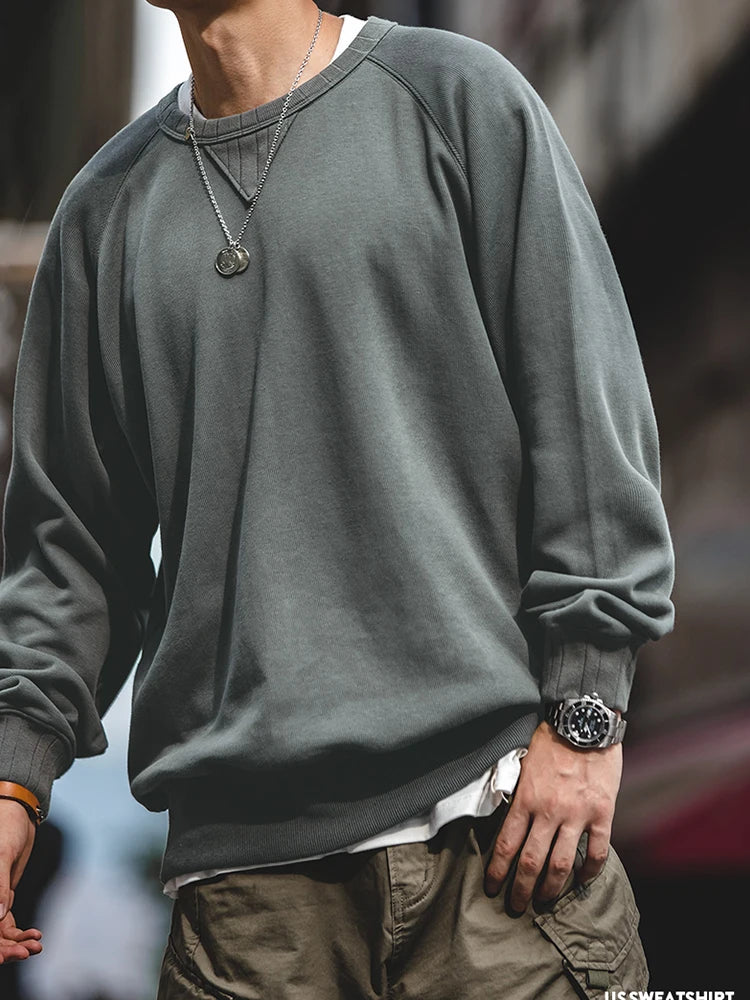 Minimalist Comfort – Men&#39;s Oversized Streetwear Sweatshirt