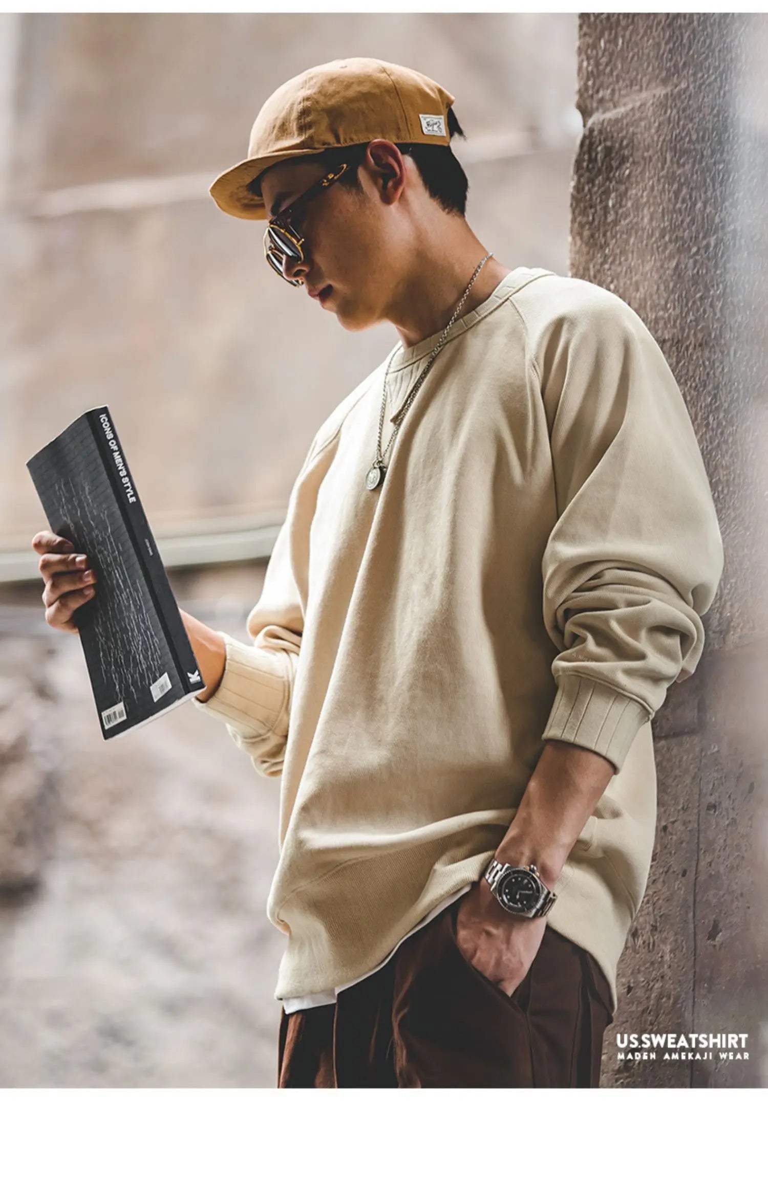 Minimalist Comfort – Men's Oversized Streetwear Sweatshirt